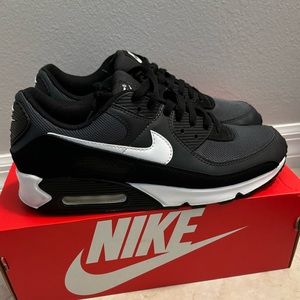 Men’s Shoes. Nike. Size 11